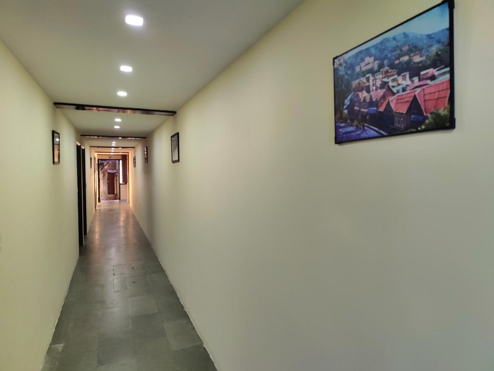 The Ashoka Inn 300Mts Walkable From Mall Road Simlá Kültér fotó